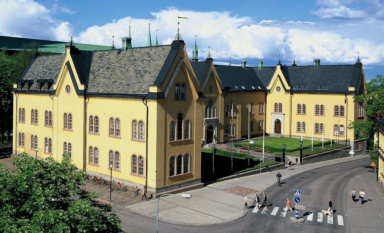 Linköpings Stadshus (cropped), bild kopplad till Linköping.