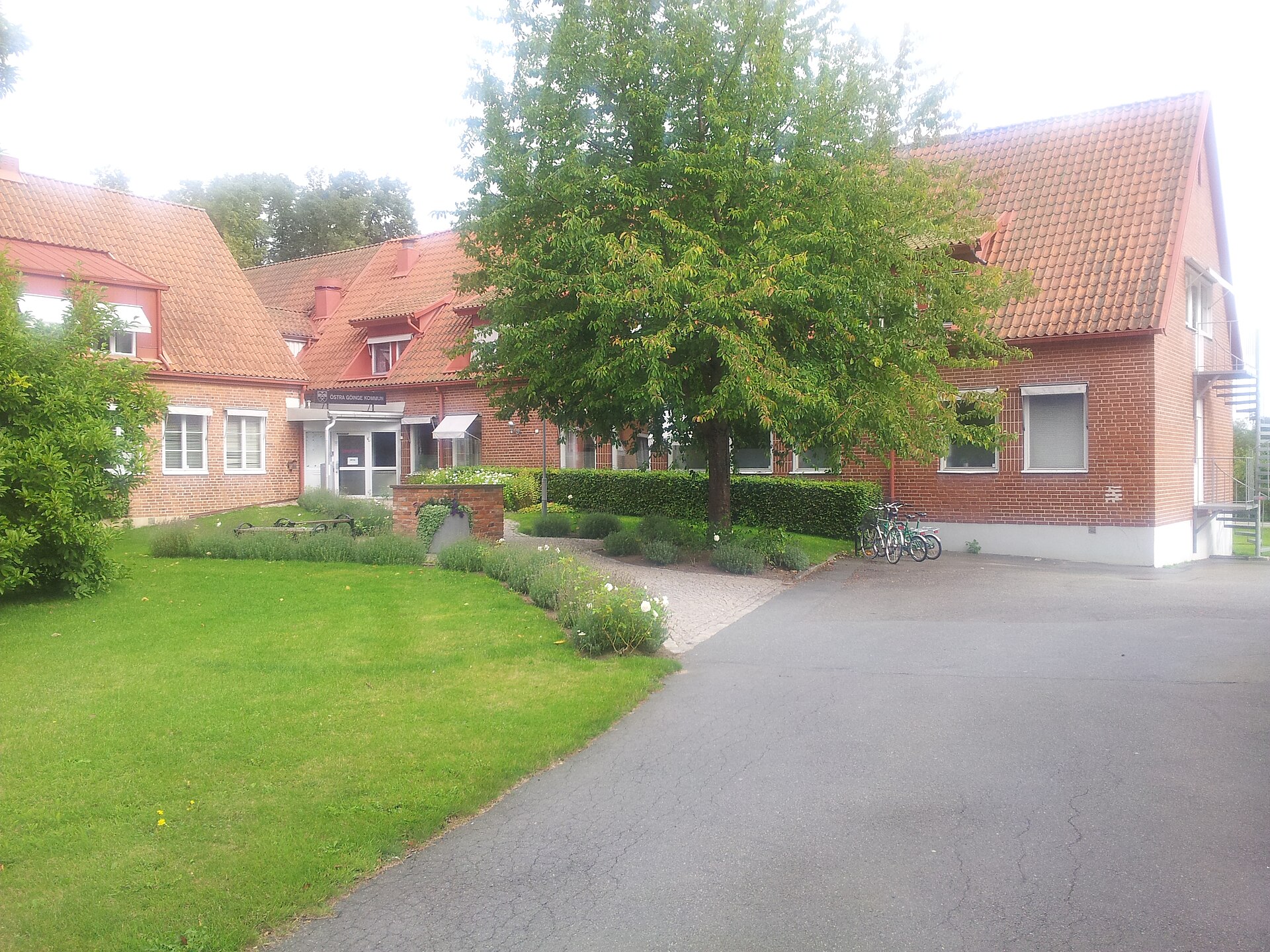 Östra Göinge kommunhus, bild kopplad till Östra Göinge.