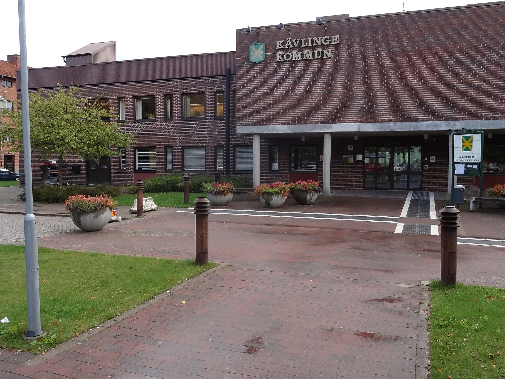 Kävlinge kommunhus, bild kopplad till Kävlinge.