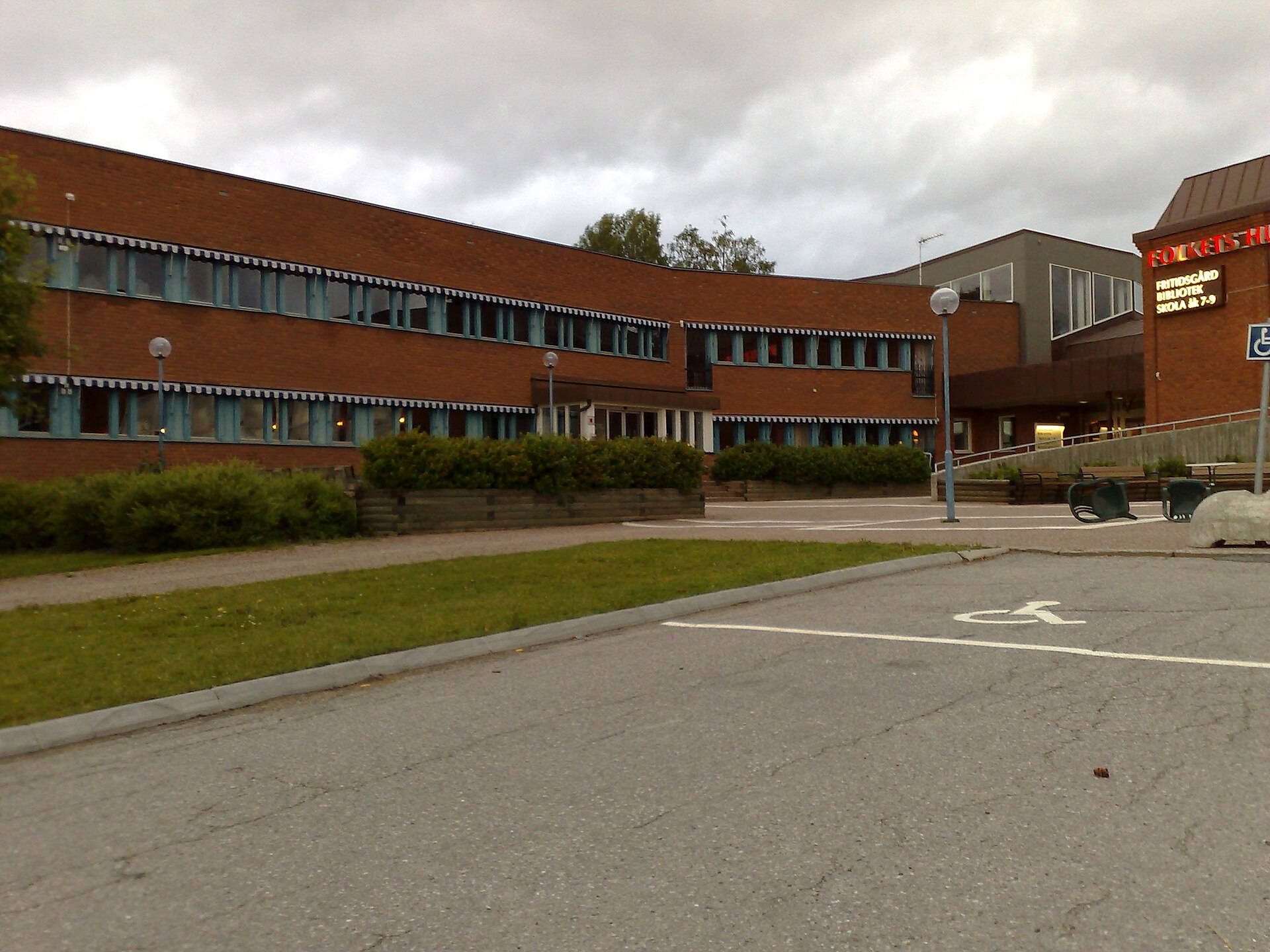 Bräcke kommunhus, bild kopplad till Bräcke.