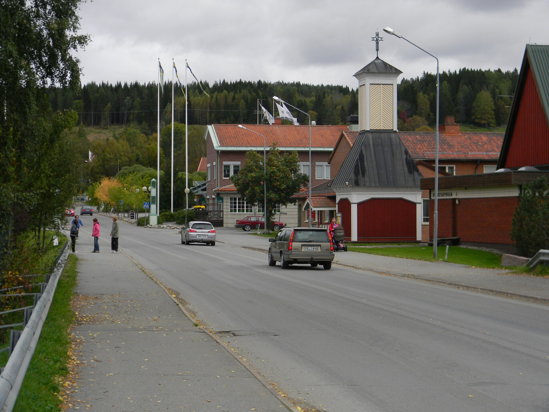 Gatubild från Svenstavik, bild kopplad till Berg.