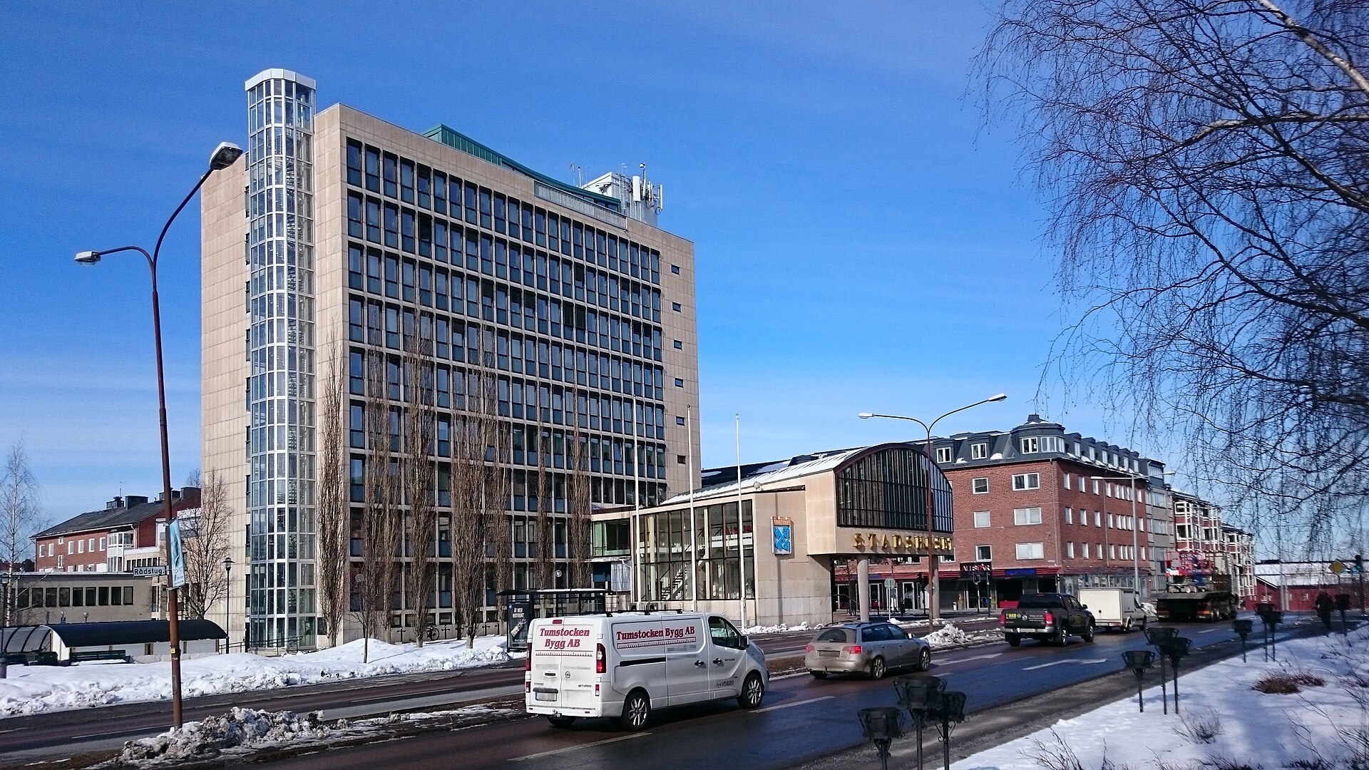 Luleå stadshus, bild kopplad till Luleå.