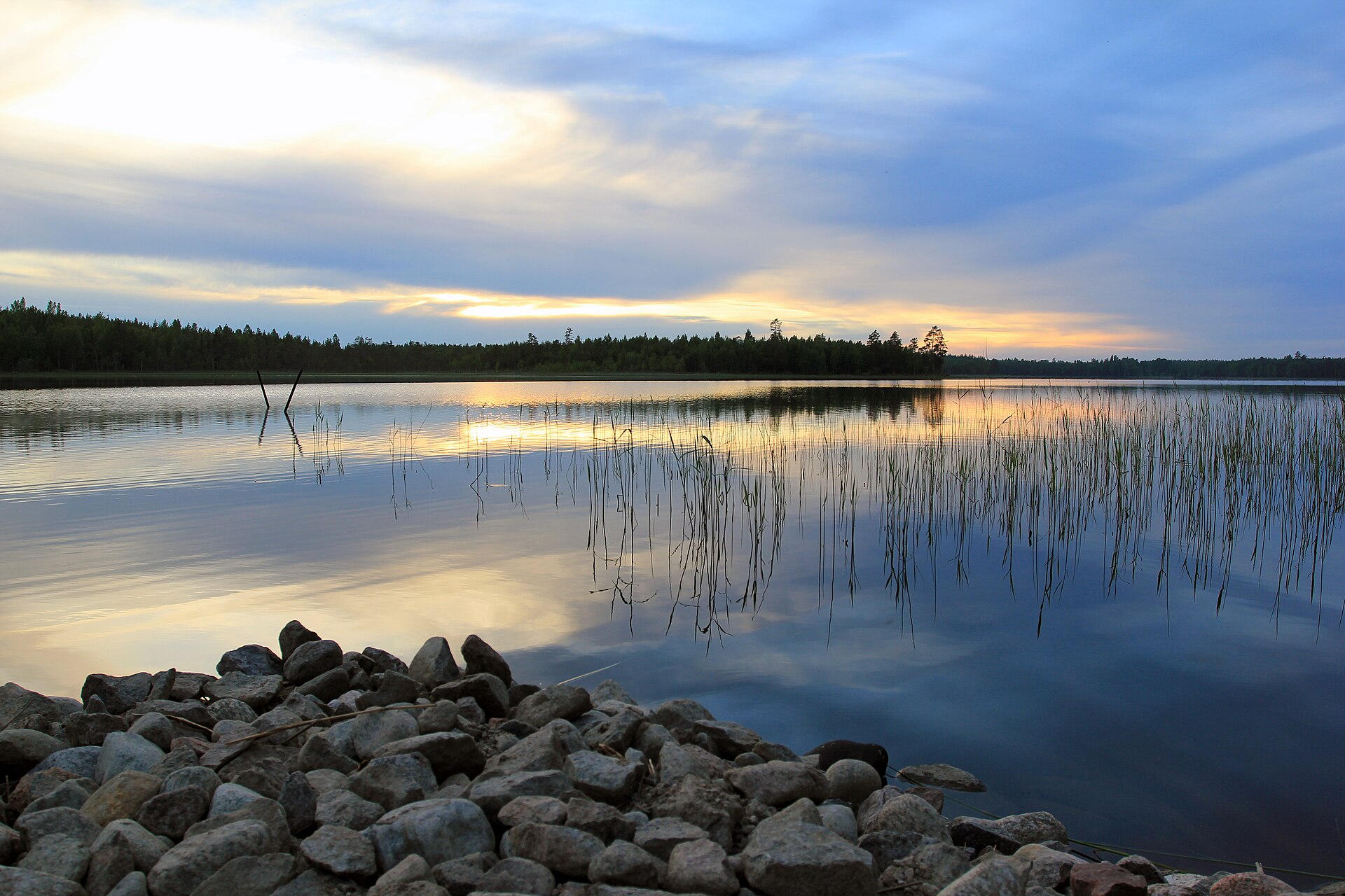 Mellansjön 02, bild kopplad till Gävleborgs län.