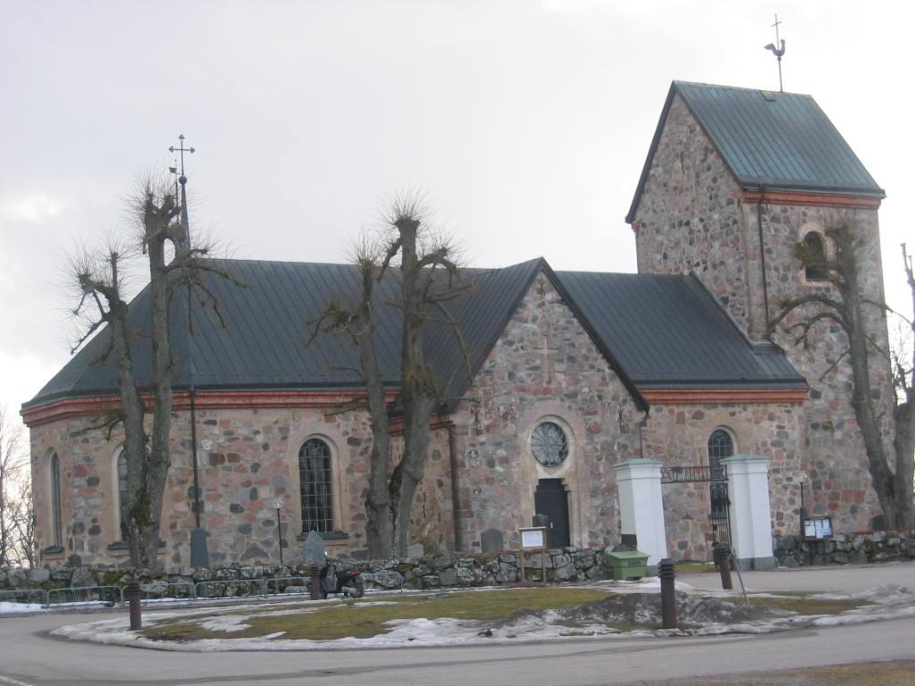 Vallentuna kyrka, april sv:2006.